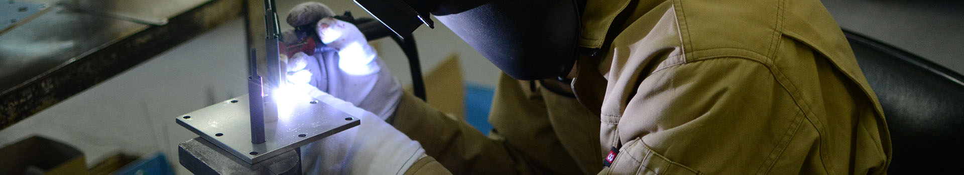 pg电子游戏模拟器在线玩网站：膜结构车棚如何做好防雷措施？